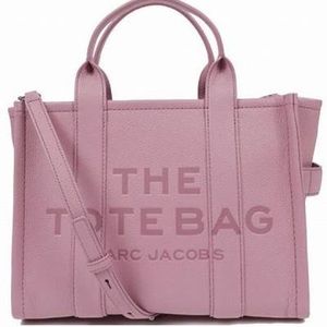 Lila’s medium leather tote